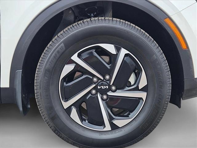 used 2023 Kia Sportage Hybrid car, priced at $21,637