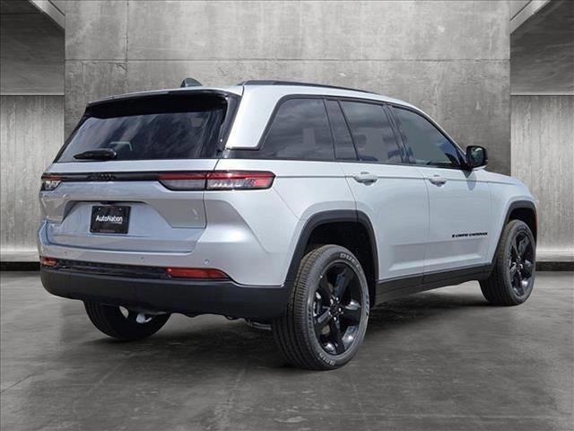 new 2024 Jeep Grand Cherokee car, priced at $38,524