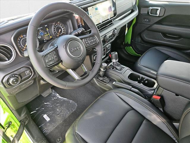 new 2025 Jeep Gladiator car, priced at $40,236