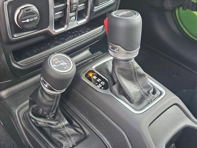 new 2025 Jeep Gladiator car, priced at $40,236