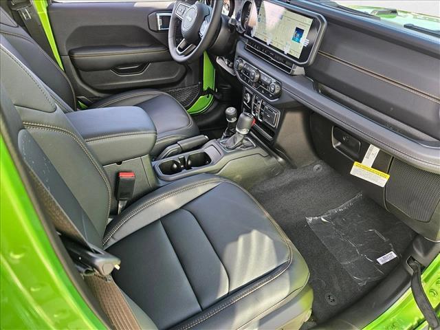 new 2025 Jeep Gladiator car, priced at $40,236