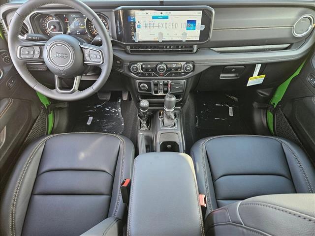 new 2025 Jeep Gladiator car, priced at $40,236
