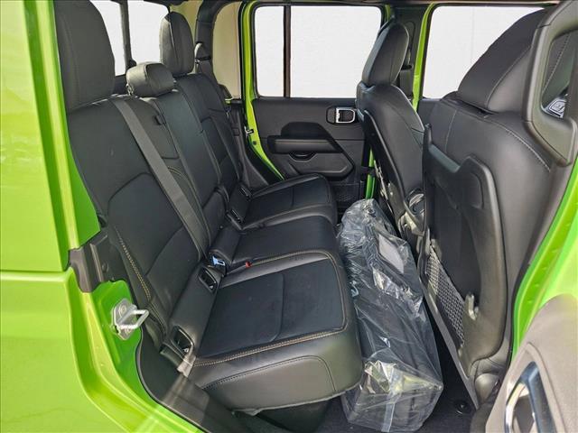 new 2025 Jeep Gladiator car, priced at $40,236