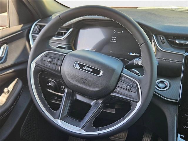 new 2025 Jeep Grand Cherokee car, priced at $33,814