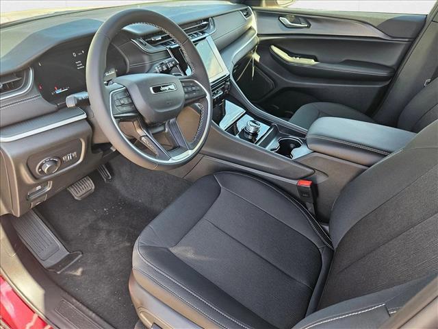new 2025 Jeep Grand Cherokee car, priced at $33,814