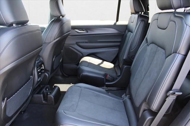 new 2025 Jeep Grand Cherokee L car, priced at $39,252