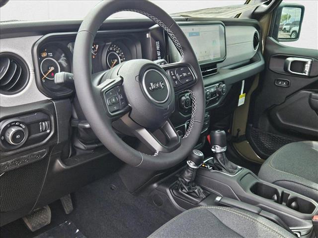 new 2025 Jeep Wrangler car, priced at $40,447