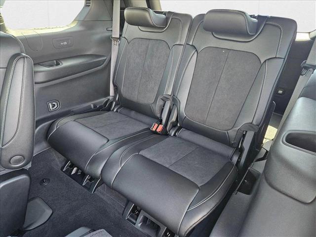 new 2024 Jeep Grand Cherokee L car, priced at $40,538