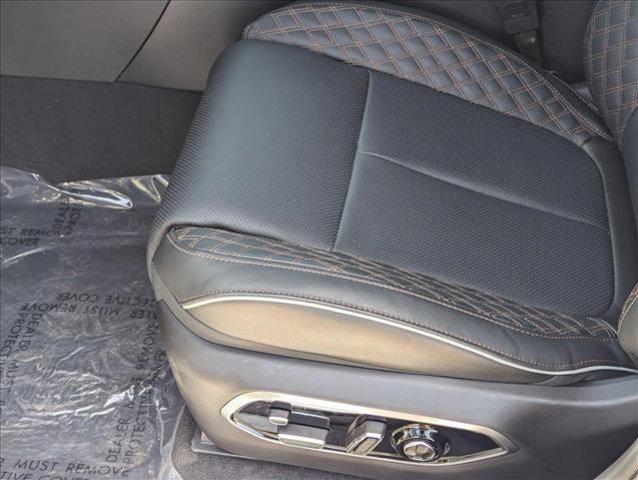 new 2025 Jeep Grand Cherokee car, priced at $63,164