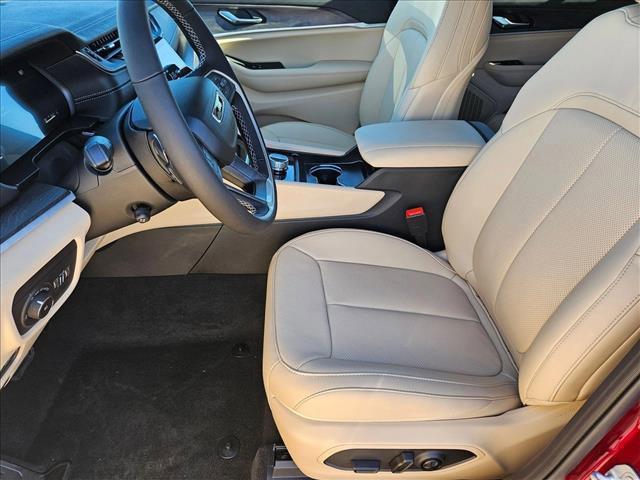 new 2025 Jeep Grand Cherokee L car, priced at $44,273