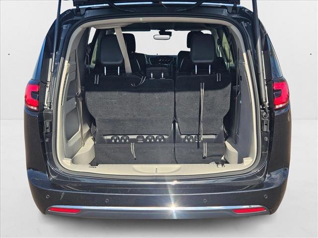 used 2023 Chrysler Pacifica car, priced at $25,982