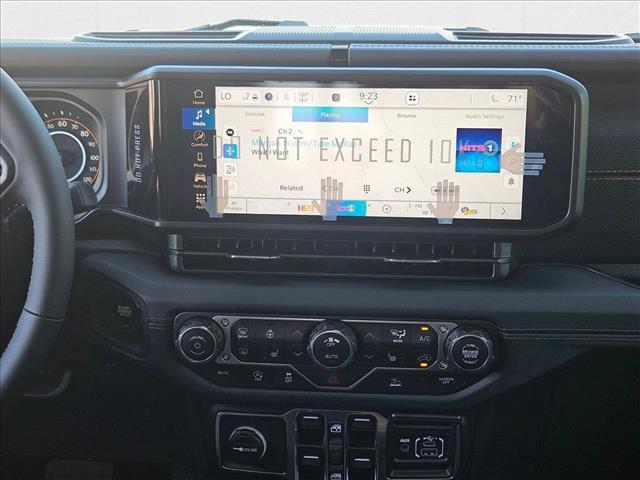 new 2025 Jeep Gladiator car, priced at $46,885