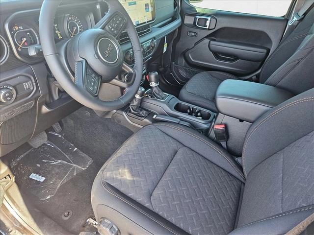 new 2025 Jeep Gladiator car, priced at $46,885