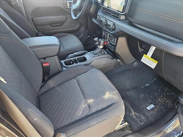 new 2025 Jeep Gladiator car, priced at $46,885