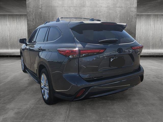used 2021 Toyota Highlander Hybrid car, priced at $42,418