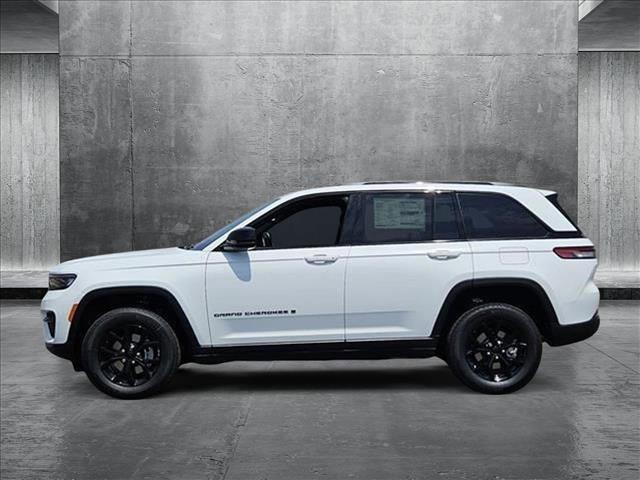 new 2024 Jeep Grand Cherokee car, priced at $38,001