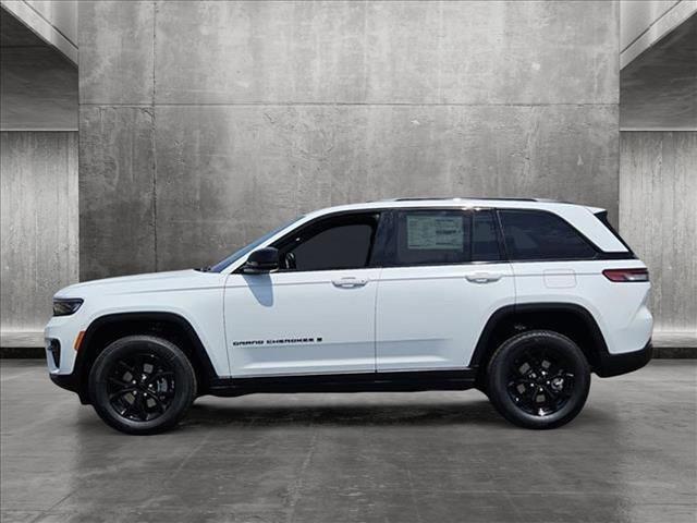 new 2024 Jeep Grand Cherokee car, priced at $38,579