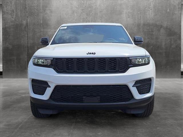 new 2024 Jeep Grand Cherokee car, priced at $38,579