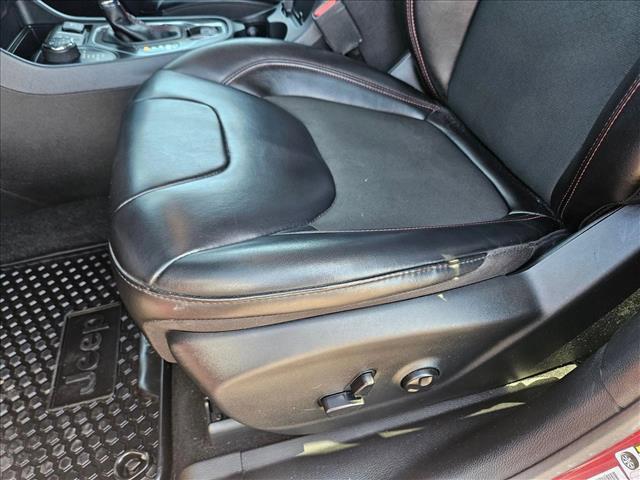 used 2020 Jeep Cherokee car, priced at $19,183