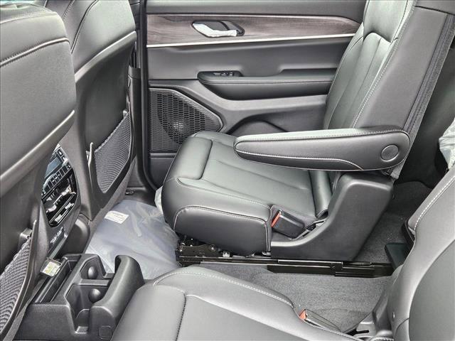 new 2025 Jeep Grand Cherokee L car, priced at $45,875
