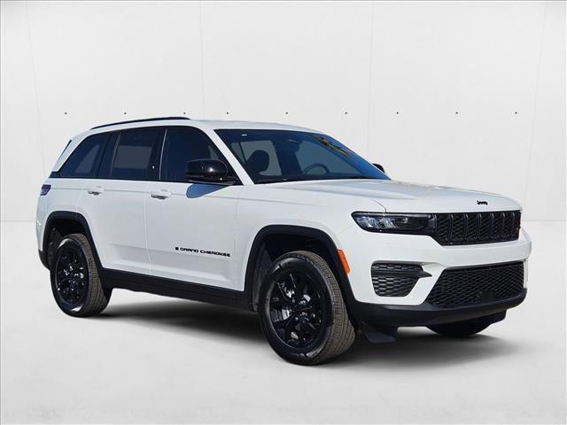 new 2025 Jeep Grand Cherokee car, priced at $37,517