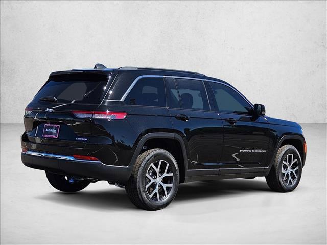 new 2025 Jeep Grand Cherokee car, priced at $40,233