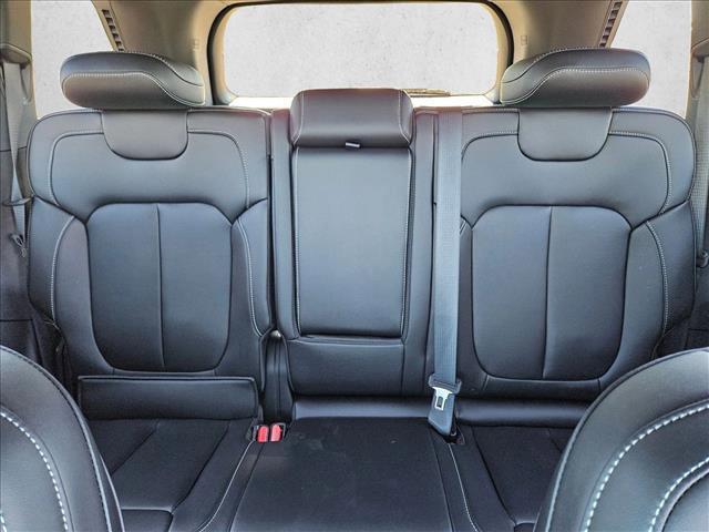 new 2025 Jeep Grand Cherokee car, priced at $40,233
