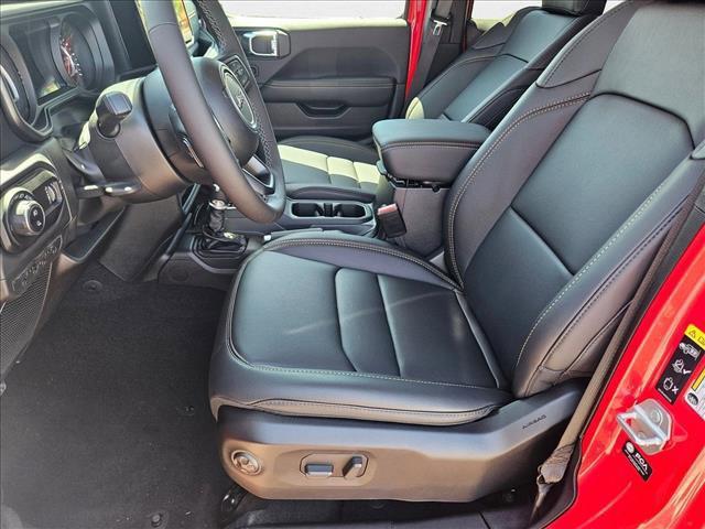 new 2025 Jeep Gladiator car, priced at $40,236