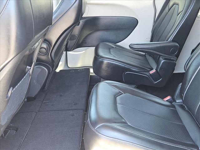 used 2024 Chrysler Pacifica car, priced at $36,007