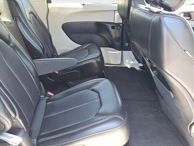 used 2024 Chrysler Pacifica car, priced at $36,007