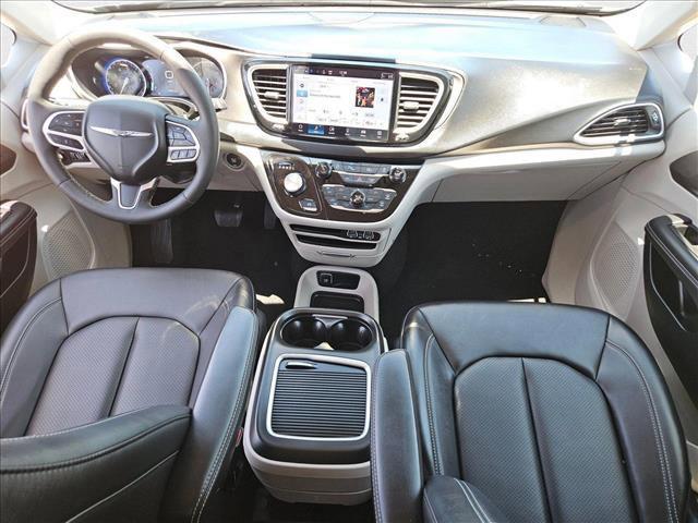 used 2024 Chrysler Pacifica car, priced at $36,007