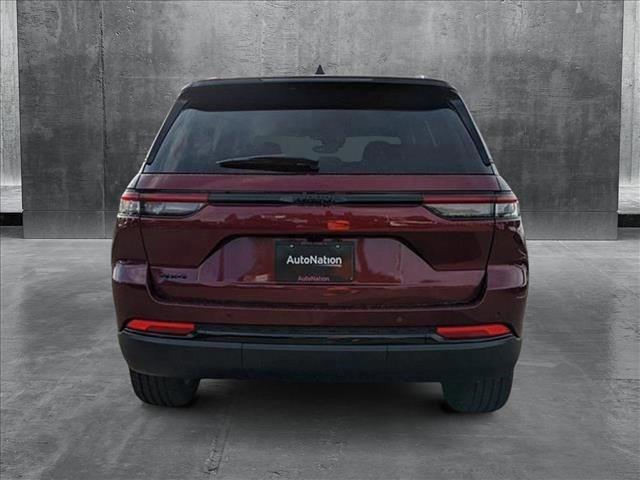 new 2024 Jeep Grand Cherokee car, priced at $40,801