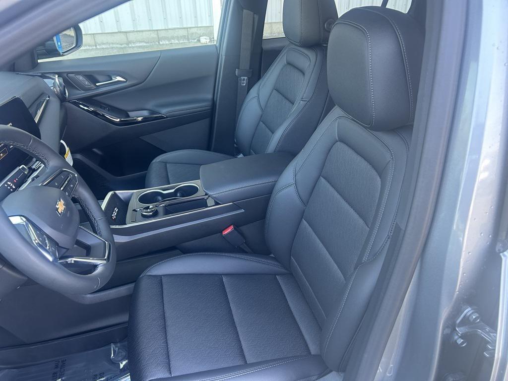 new 2026 Chevrolet Equinox car, priced at $34,370