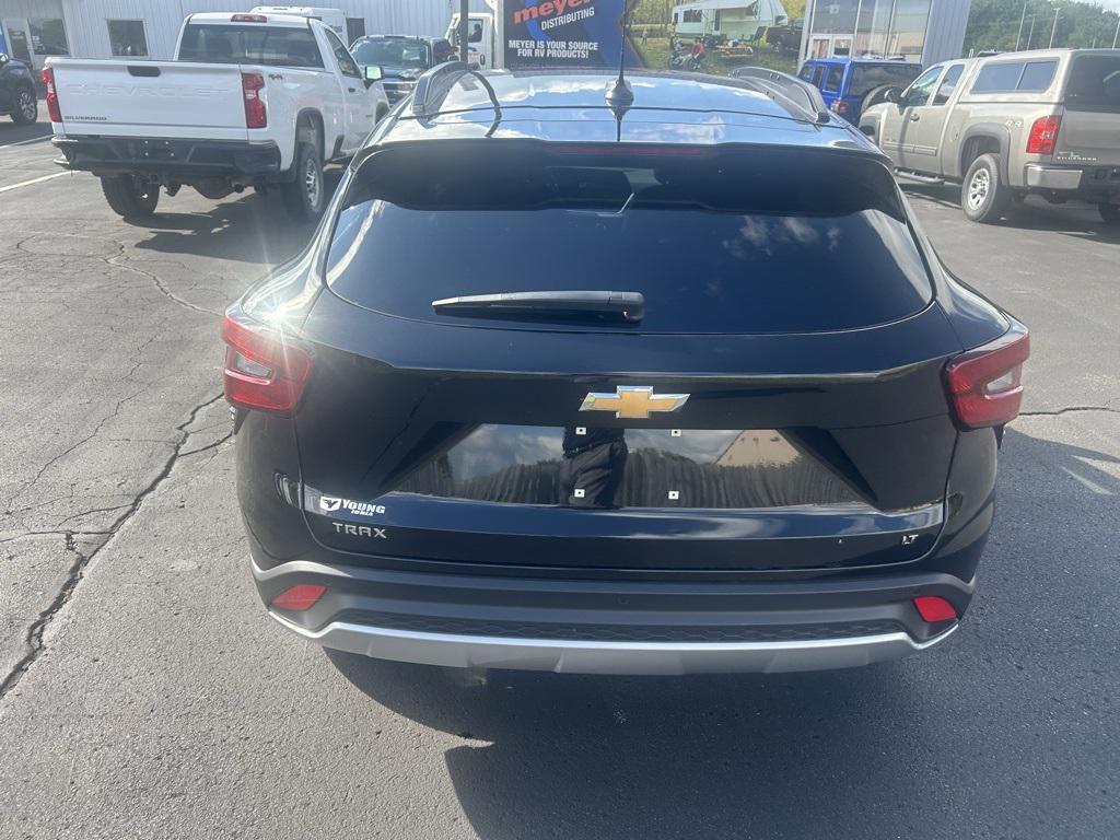 new 2025 Chevrolet Trax car, priced at $25,880