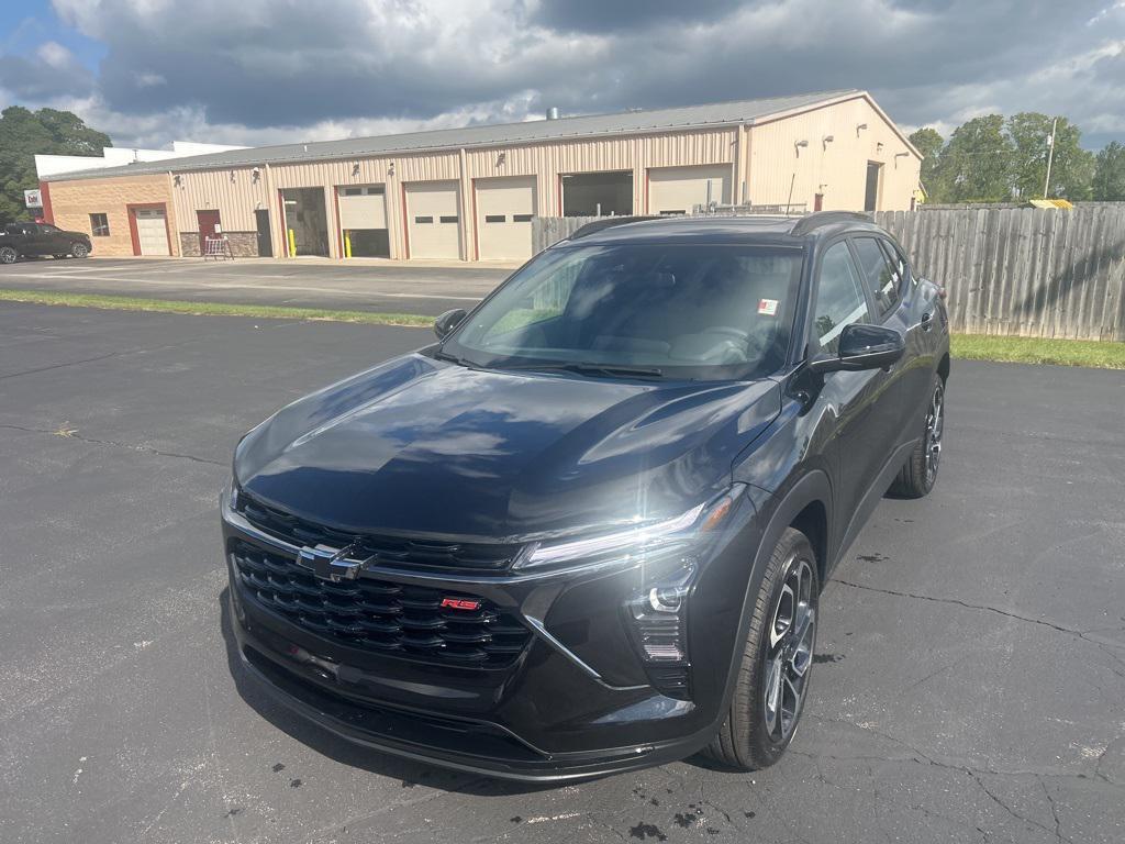new 2025 Chevrolet Trax car, priced at $27,850