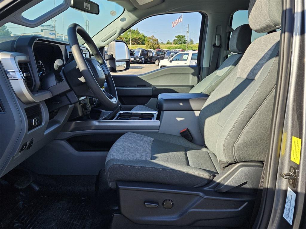 new 2024 Ford F-350 car, priced at $67,569
