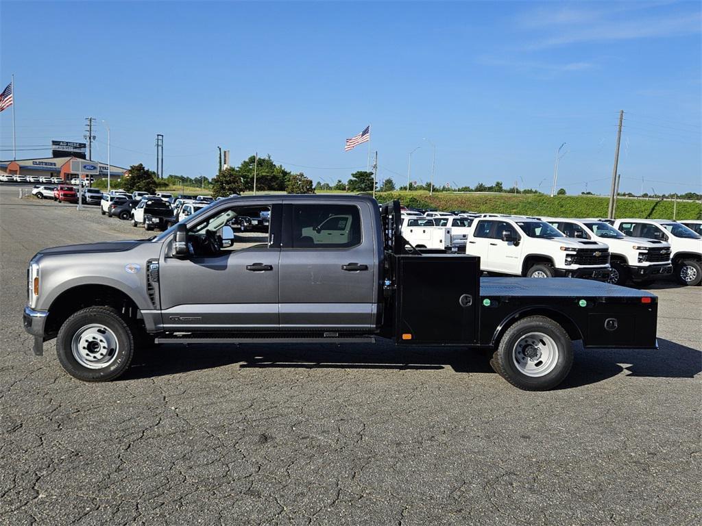 new 2024 Ford F-350 car, priced at $67,569