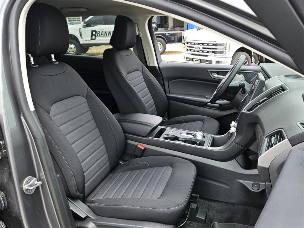 new 2024 Ford Edge car, priced at $32,000
