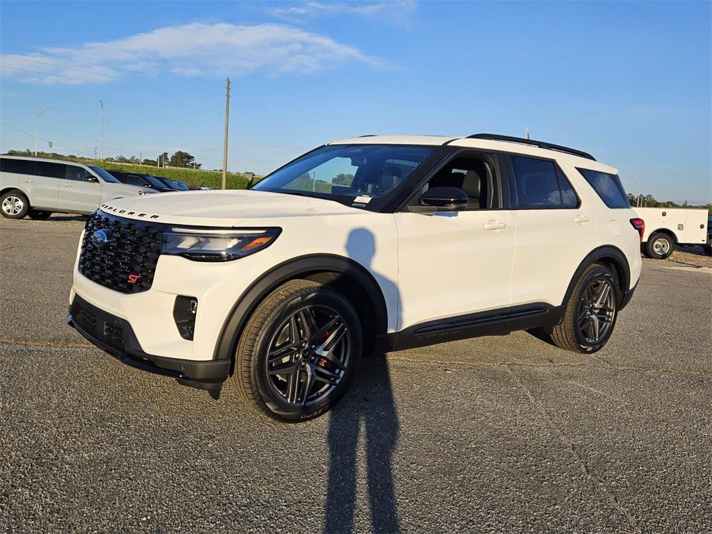 new 2025 Ford Explorer car, priced at $59,995