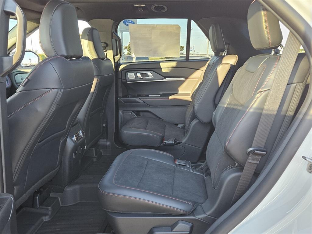 new 2025 Ford Explorer car, priced at $59,995