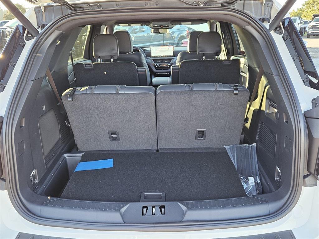 new 2025 Ford Explorer car, priced at $59,995
