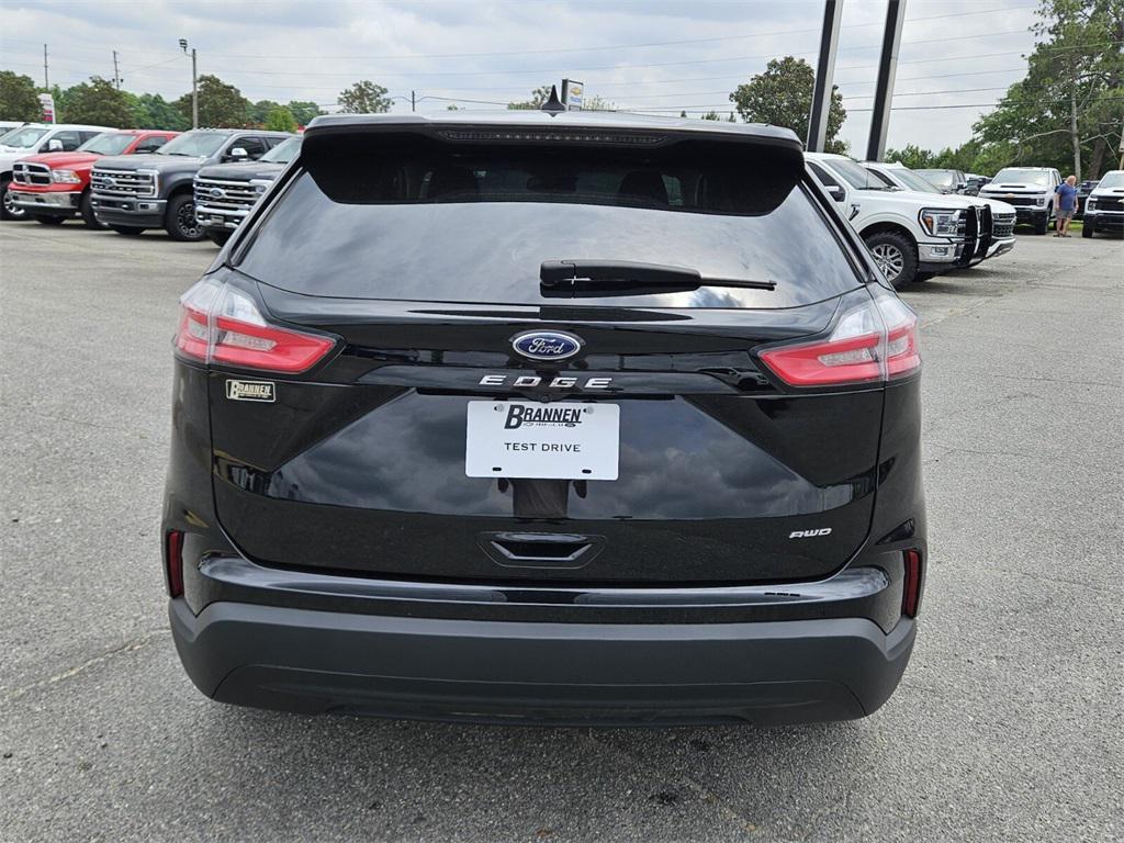 new 2024 Ford Edge car, priced at $32,000