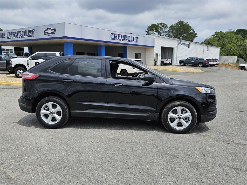 new 2024 Ford Edge car, priced at $32,000