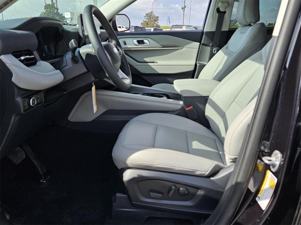 new 2025 Ford Explorer car, priced at $42,914