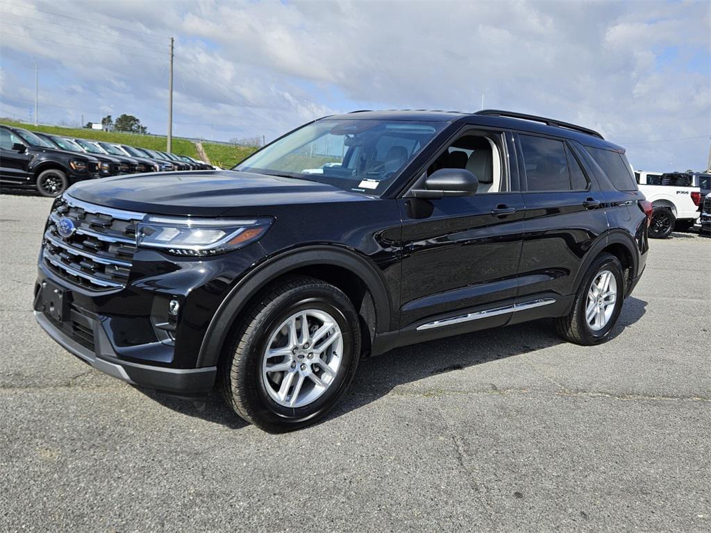 new 2025 Ford Explorer car, priced at $42,914
