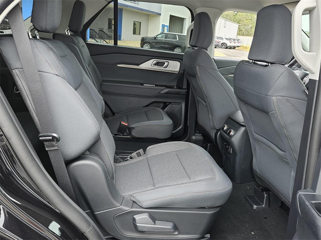 new 2025 Ford Explorer car, priced at $38,995