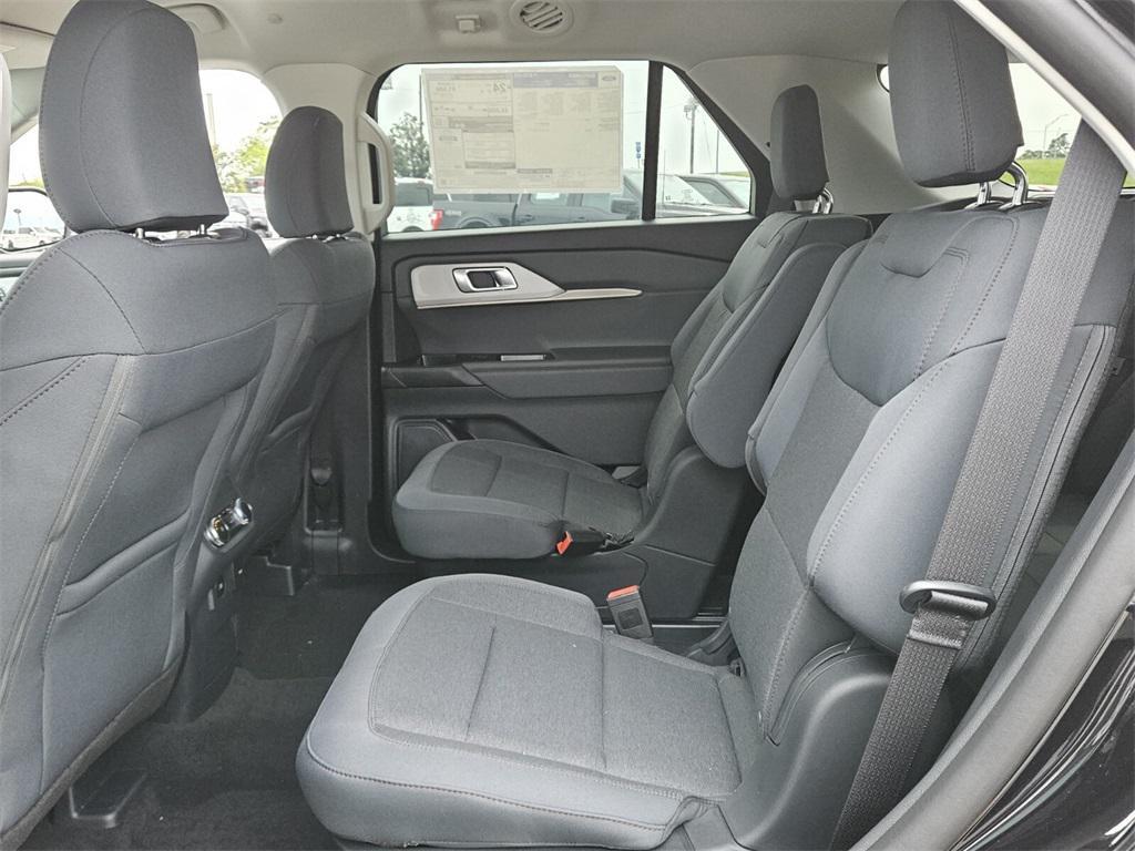 new 2025 Ford Explorer car, priced at $38,995