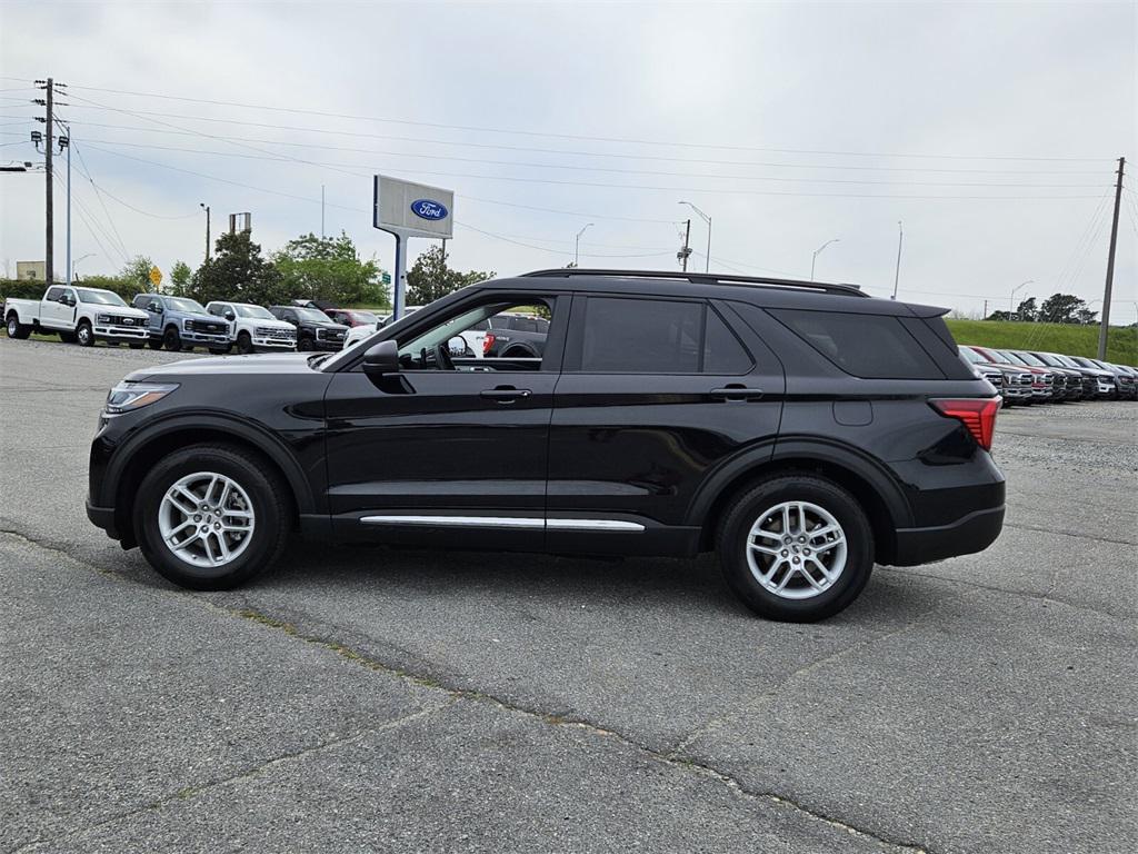 new 2025 Ford Explorer car, priced at $38,995