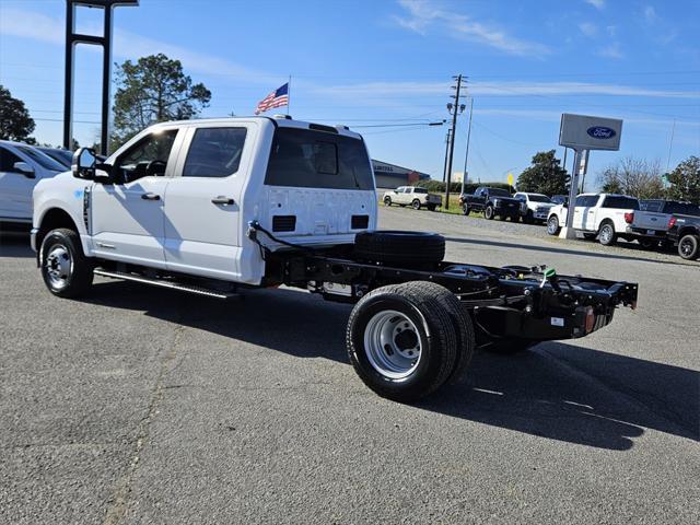 new 2025 Ford F-350 car, priced at $72,545
