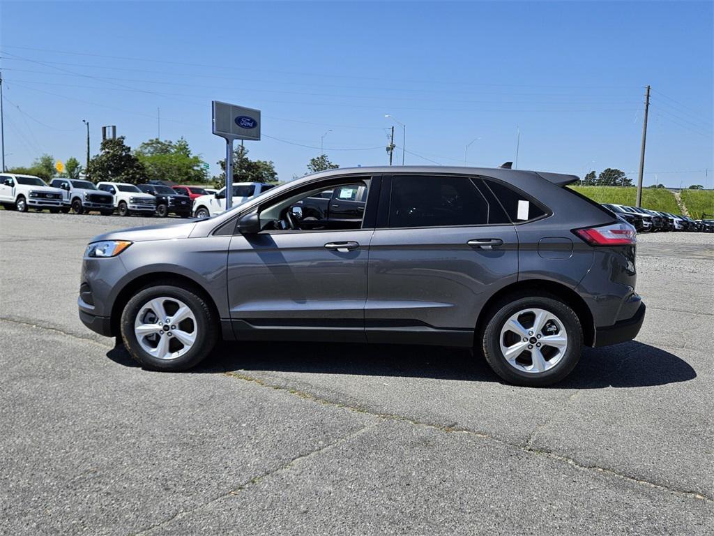 new 2024 Ford Edge car, priced at $32,000